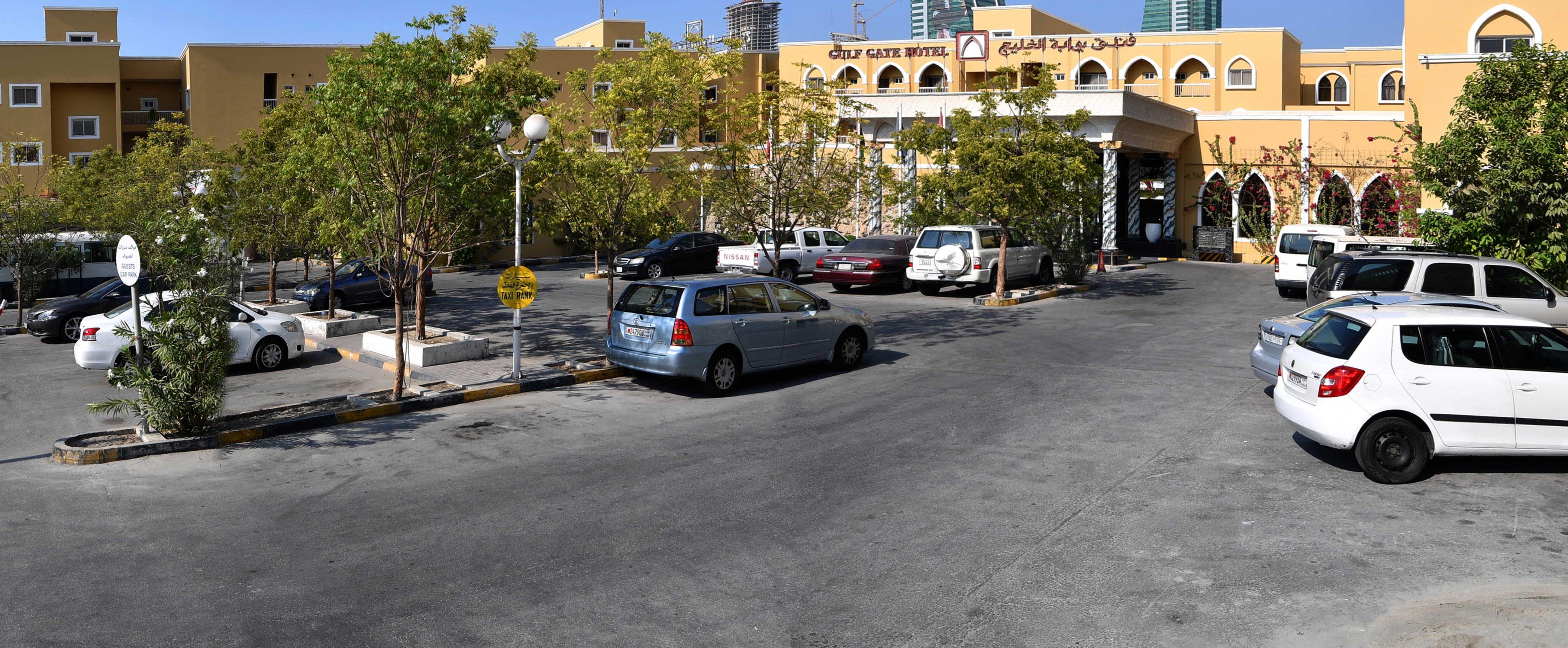Gulf Gate Hotel Манама Екстериор снимка