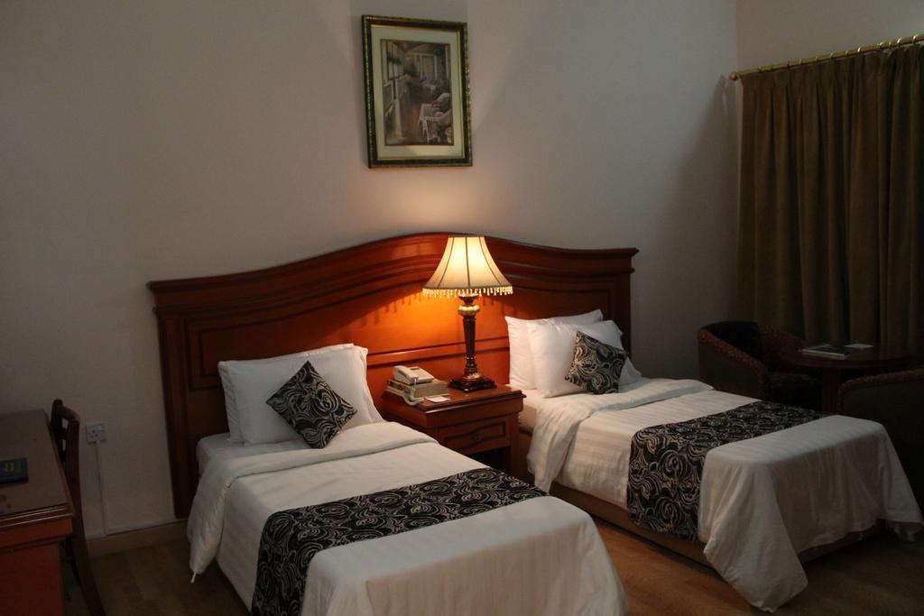 Gulf Gate Hotel Манама Екстериор снимка
