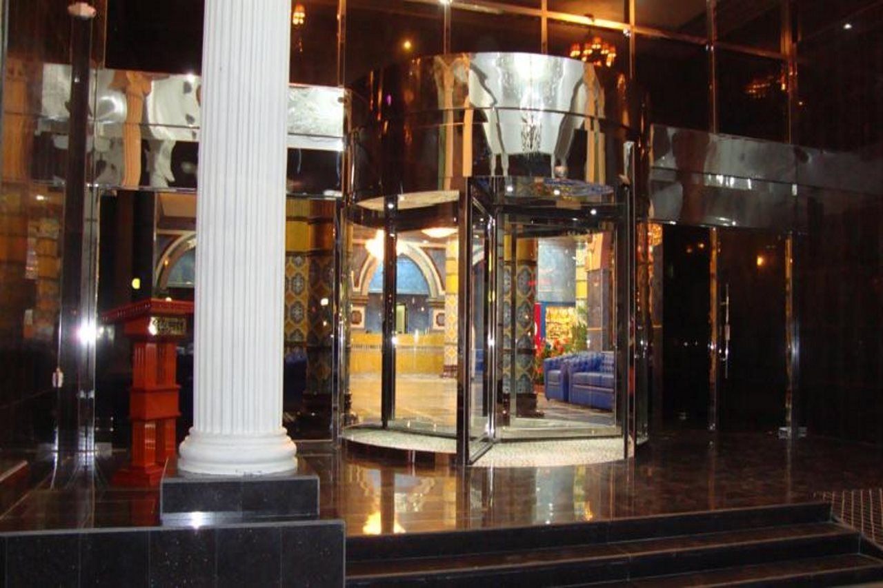 Gulf Gate Hotel Манама Екстериор снимка
